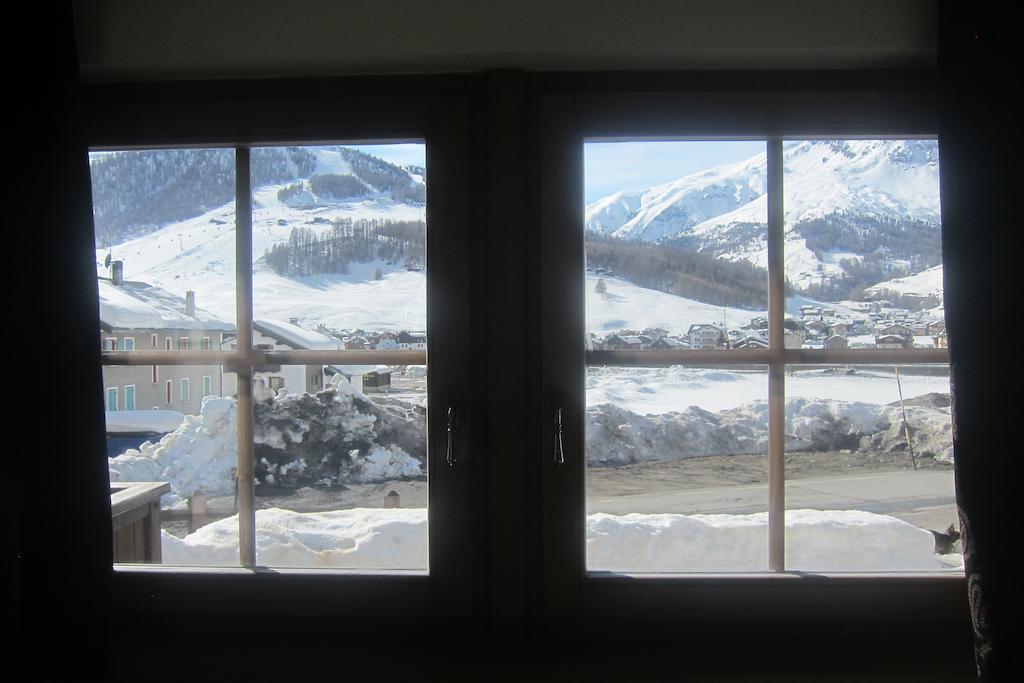Chalet Rin Da Pemont Livigno Habitación foto